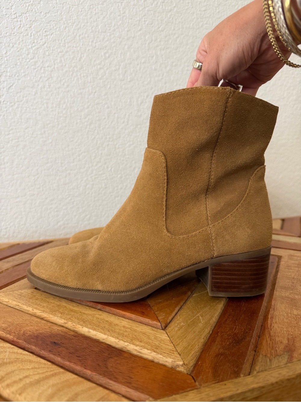 Bandolino Camel Brown Suede Leather Ankle Boots Block Heel Booties